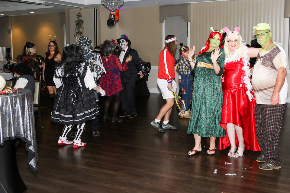 Meeting Place Mission Halloween Party_Morganton Community House 2019-9180.JPG